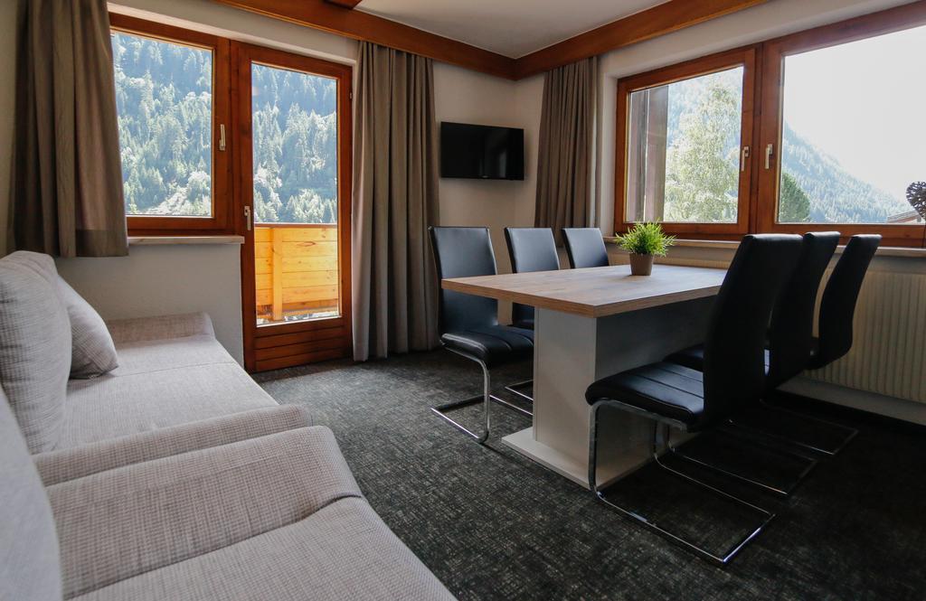 Hotel Tia Apart Kaunertal Quarto foto